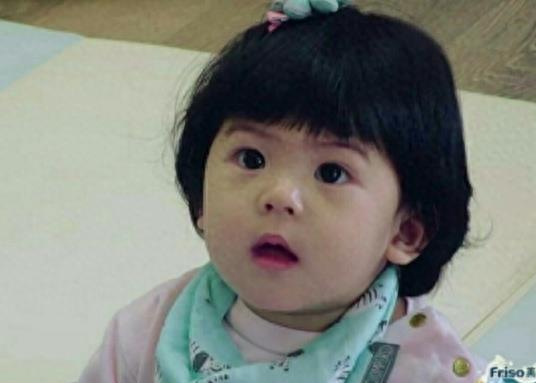 波妞超萌照，人家不是胖，只是肉嘟嘟