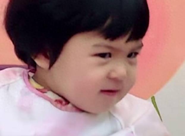 波妞超萌照，人家不是胖，只是肉嘟嘟