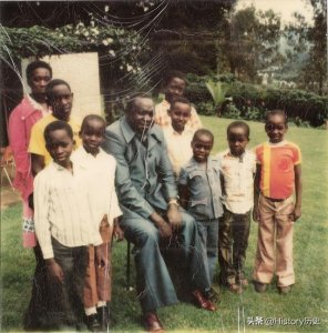 ​阿明：穆斯林总统，自封苏格兰国王，曾问英国女王索要原味内裤