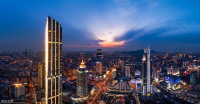 ​无锡市——江苏省地级市，被誉为“太湖明珠”