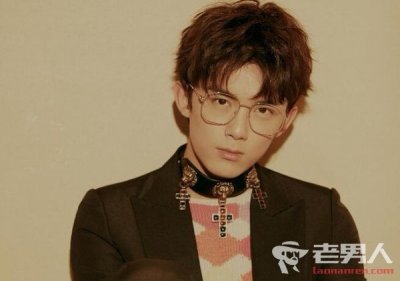 ​曾舜晞和吴磊对比照片，吴磊和曾舜晞哪个更帅，吴磊曾舜郗怎么那么像