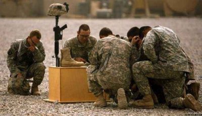 ​啥叫：帝国坟场？美军付出过万伤亡，3万亿美元仍无奈撤出阿富汗