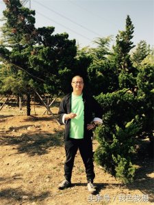 ​大连也有一张三疯，他是一画家