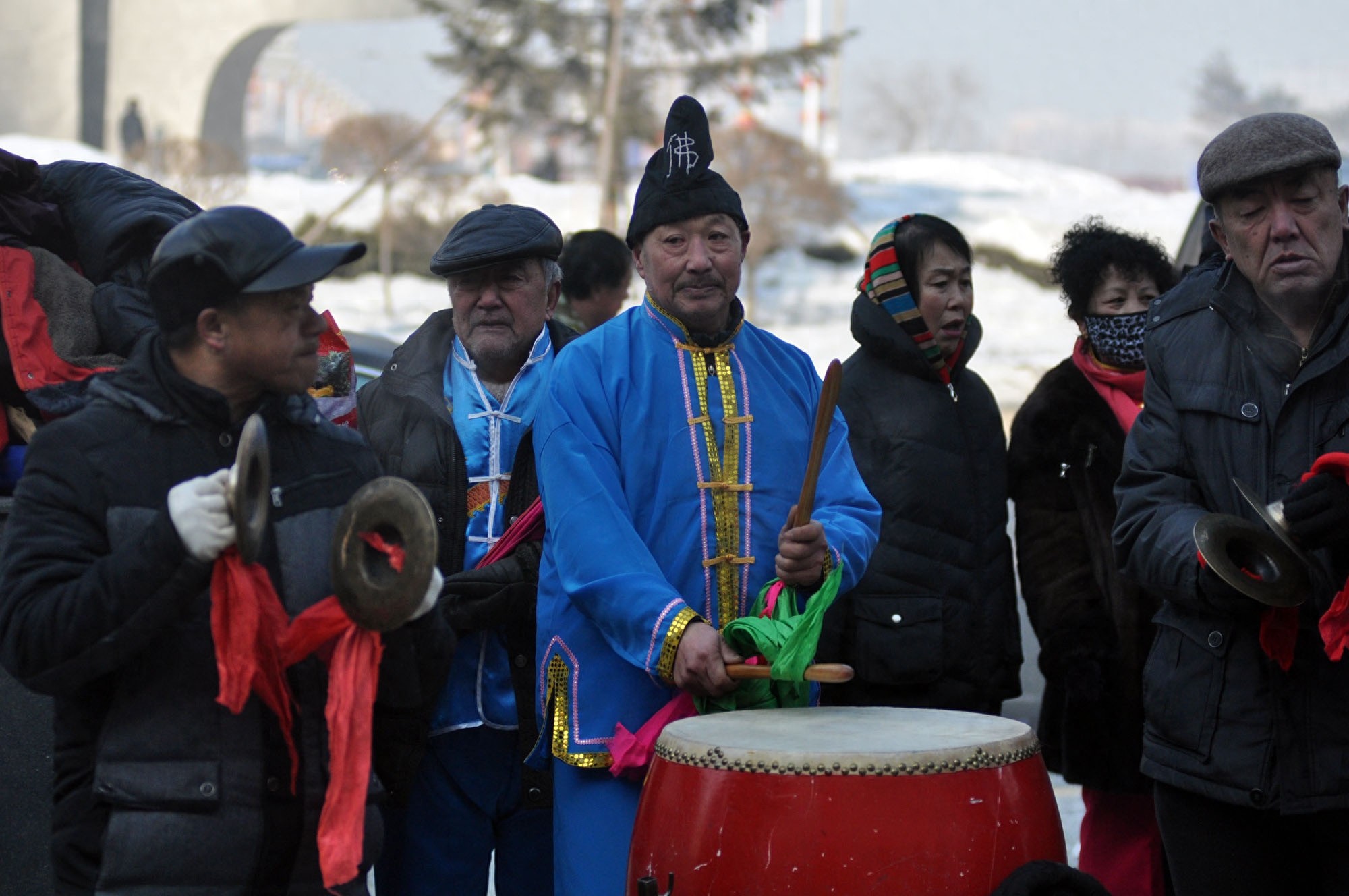 世人笑我太疯癫,我笑他人看不穿,欢天喜地的东北大秧歌!