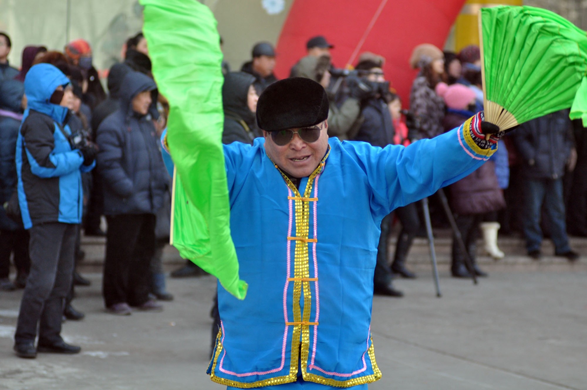 世人笑我太疯癫,我笑他人看不穿,欢天喜地的东北大秧歌!