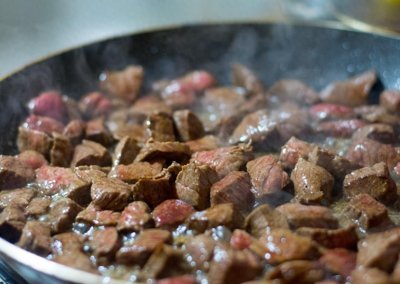 ​五香牛肉的做法及配料，分享详细步骤，家人都爱吃！