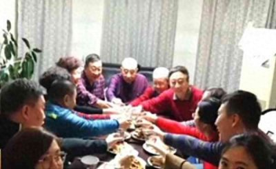 ​连上33年央视春晚今年却无缘，冯巩说的这句话让人佩服