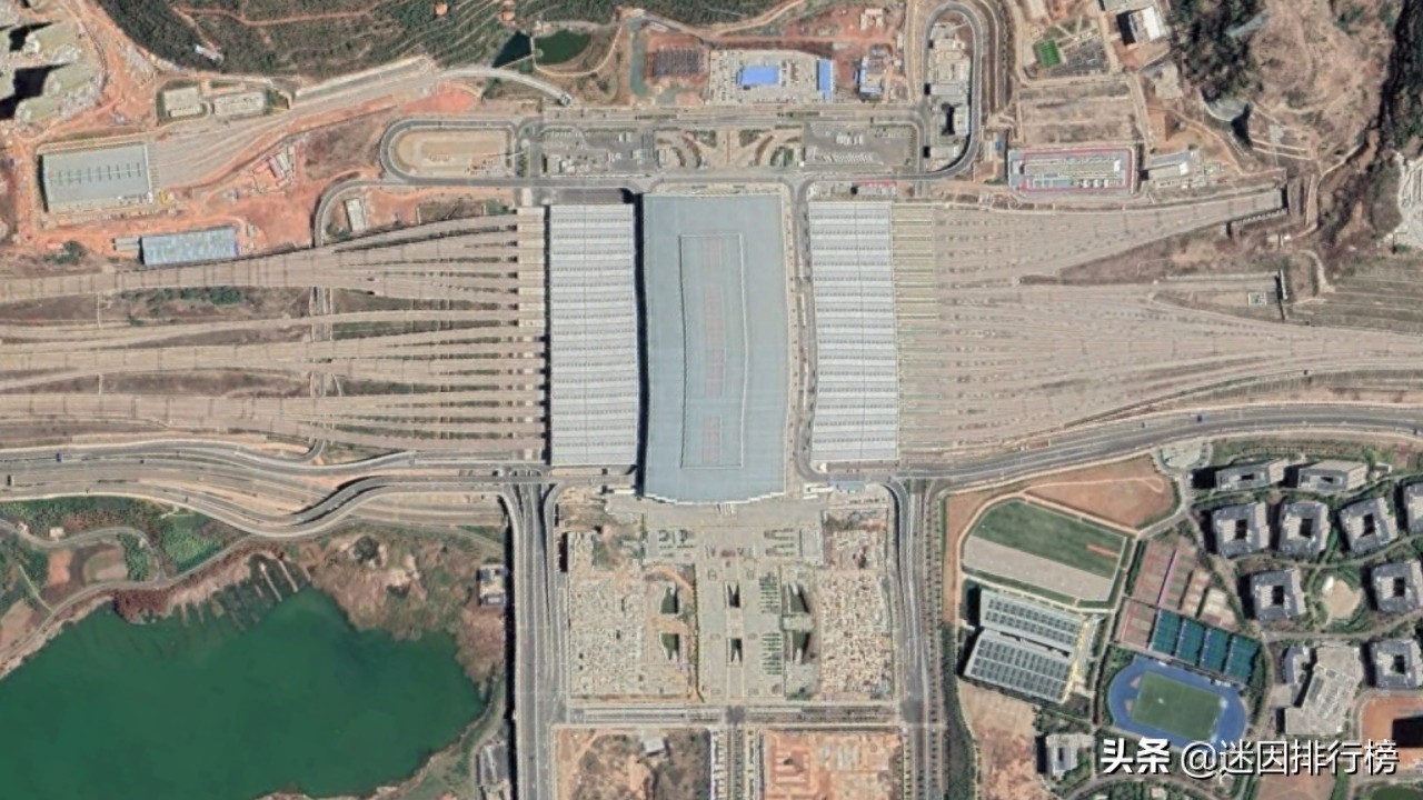 航拍高铁G1525次（武汉-昆明南）各车站，途经长沙、贵阳