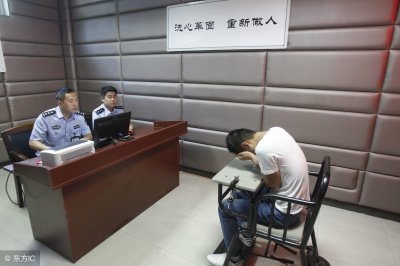 ​米脂三中砍人事件：一名嫌疑人行凶，网传有三名嫌疑人之说有误