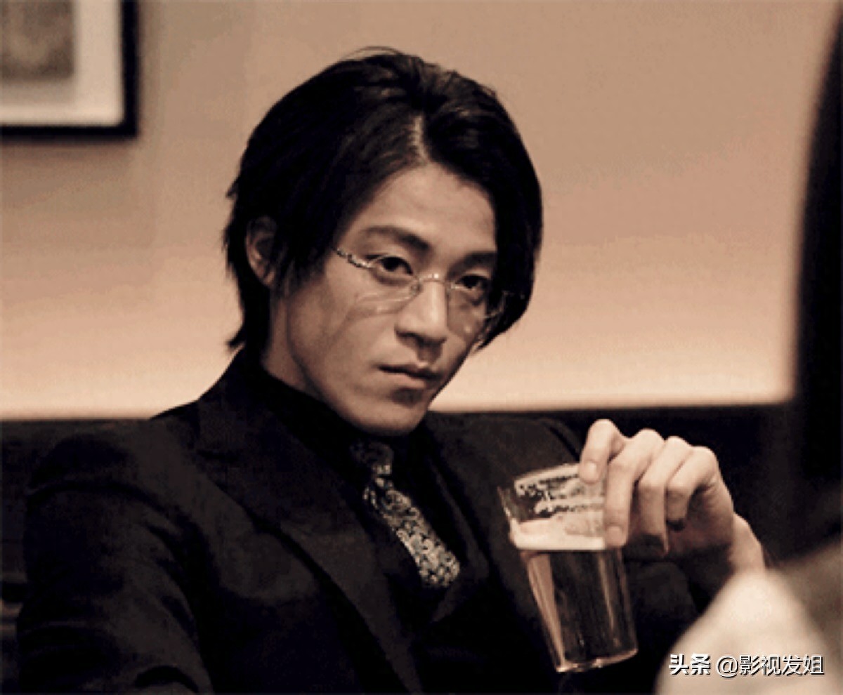 这8张纪录小栗旬颜值巅峰期的图,每一张都值得被收藏起来