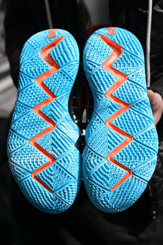 《米饭原创》暗黑系欧文4，配色炫酷非主流！你值得拥有