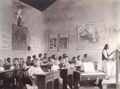 ​标题:科举制为何在清末被废除