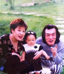 ​李咏：年年体检却身患癌症，执意葬在美国2亿遗产妻子一分也没有