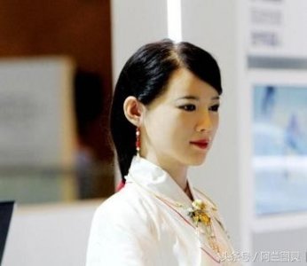 ​「机器人图谱」中国科技大“佳佳”