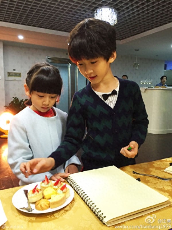 有一种“佳偶天橙”叫张天天和田雨橙:长大了,我一定要娶你哦