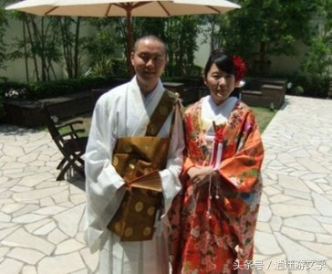 ​实拍日本和尚的潇洒生活：娶妻吃肉，选秀走T台，开酒吧都可以