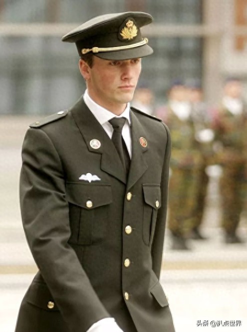 他是有11国混血的比利时帅王子,也是宠妻爱娃的绝世好男人