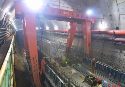 ​地位不亚于三峡大坝，长江上再现一超级工程，武汉长江隧道多牛？