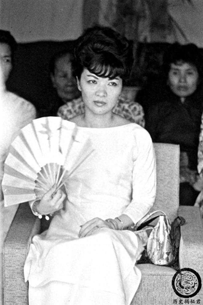 越南第一夫人陈丽春：漂亮却残暴狠毒，最终家破人亡，客死海外