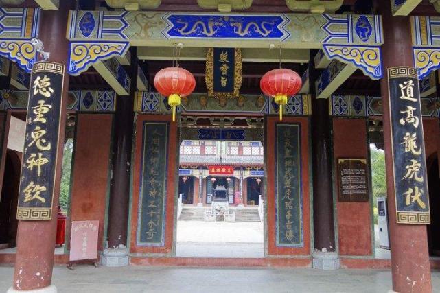 被历代帝王特许世袭的中国道教第一府,道家洞天福地,梦幻龙虎山