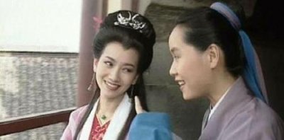 ​白娘子在雷峰塔下关了多少年(白素贞被压雷峰塔视频)