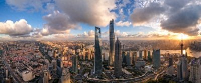 ​这里是亚洲第一城，不是北京、上海，我国尚需努力！