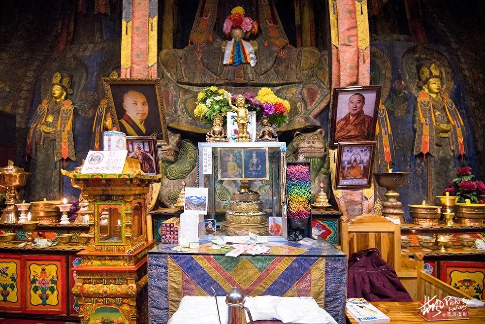 文成公主庙,因其悠久的历史文化,被当地人称为玉树高原洞天福地