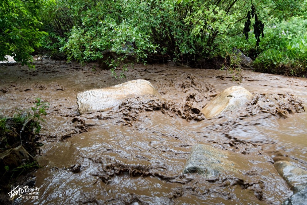 文成公主庙,因其悠久的历史文化,被当地人称为玉树高原洞天福地