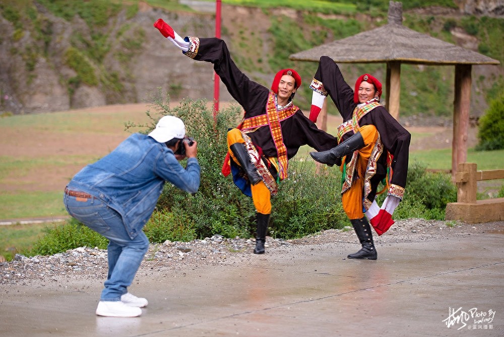 文成公主庙,因其悠久的历史文化,被当地人称为玉树高原洞天福地