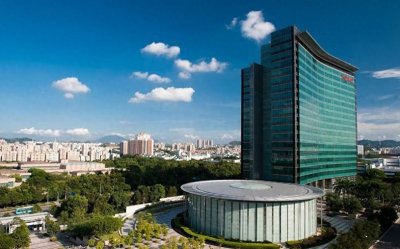 ​尽管受到制裁 华为仍实现创纪录的8600亿元收入 按年增长22%