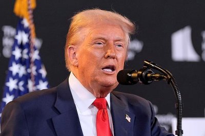 ​美民调：超六成民众反对特朗普关税 整体支持率跌至38%