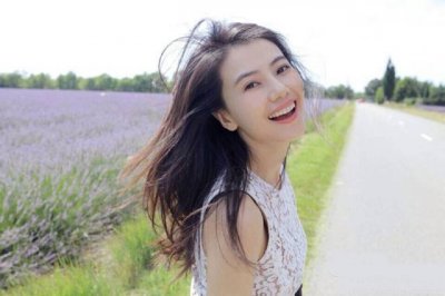 ​她被称为“国民女神”，网友展开侦探行动，意外发现已怀孕7