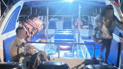 ​中国8岁男童在泰国不幸溺亡，因未穿救生衣进入海中戏水，父亲当时坐岸边