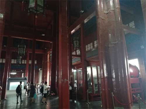 京城700年钟鼓楼,25面大鼓每天7场表演,63吨大钟堪称古钟之王