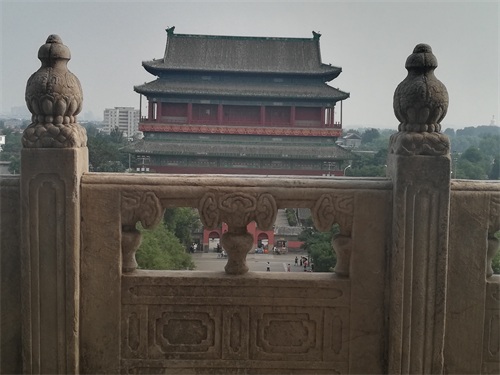 京城700年钟鼓楼,25面大鼓每天7场表演,63吨大钟堪称古钟之王