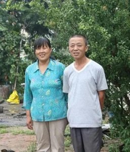 ​20对农村夫妻朴实合影 最后三张图看的想哭