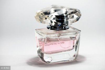 ​祖马龙香水味道排名(祖马龙香水什么档次)