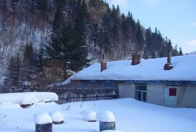 东三省，东北的天气一年四季都很冷吗？零下几十度怎么御寒？图1