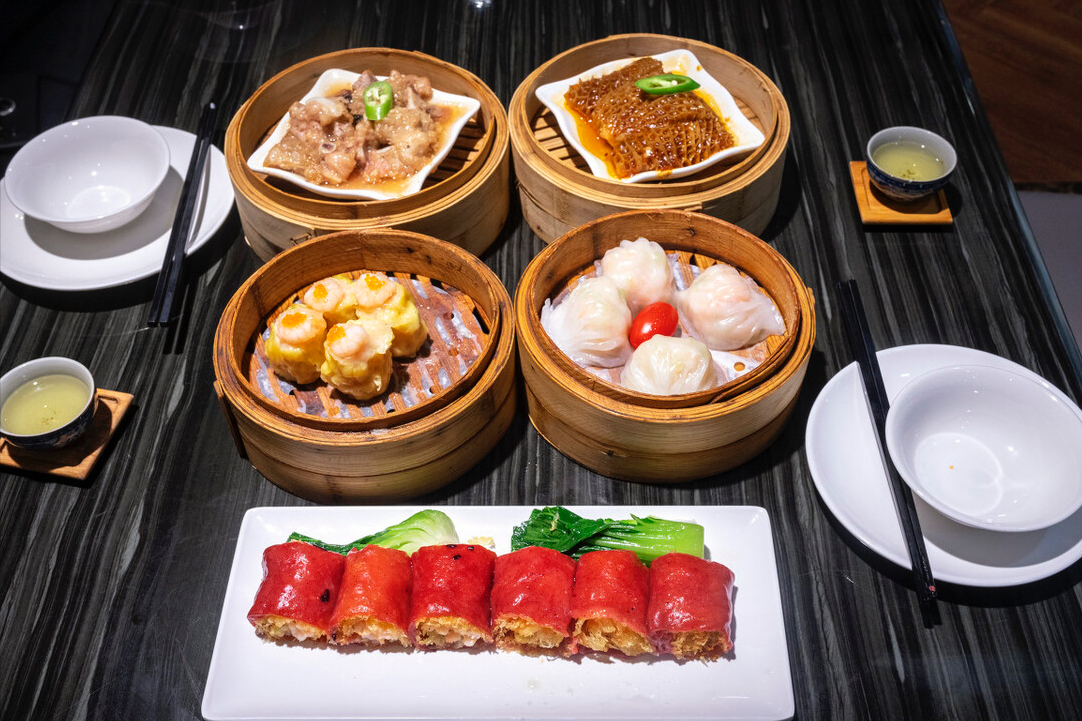 倒茶时用手指敲桌子（其中有6个规矩很重要）