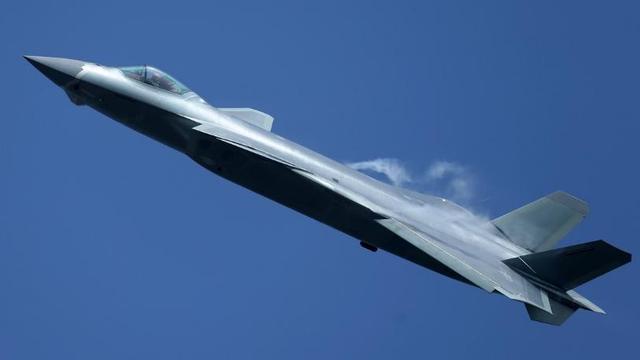 揭秘首飞歼18（神秘的歼18真的存在吗）(8)