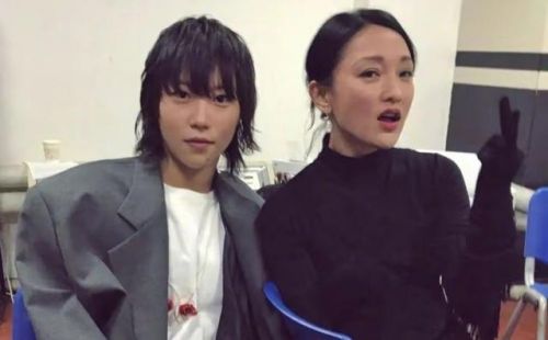 谢霆锋与周迅的关系(谢霆锋周迅 合作过什么电影)-第2张图片-