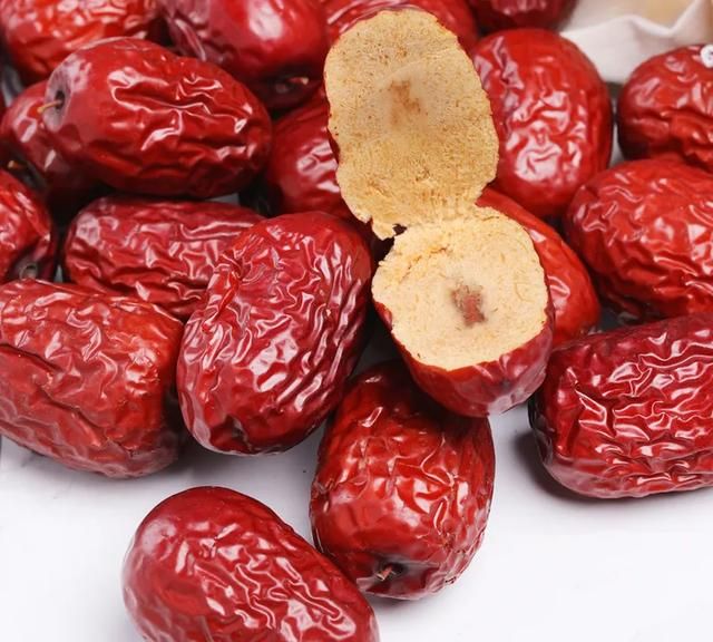 新疆特色干果,你对新疆的瓜果和干果是一种什么印象?图5