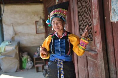 ​是巾帼也是家中“顶梁柱”——布朗族姑娘用乐观打败病痛，最终收获命运报以的