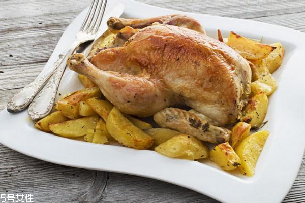 鸡肉为什么炖不烂 只有两个原因 鸡肉为什么炖不烂 只有两个原因