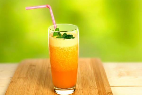 橙汁的维生素c含量高吗 橙汁不能跟什么在一起 橙汁的维生素c含量高吗 橙汁不能跟什么在一起