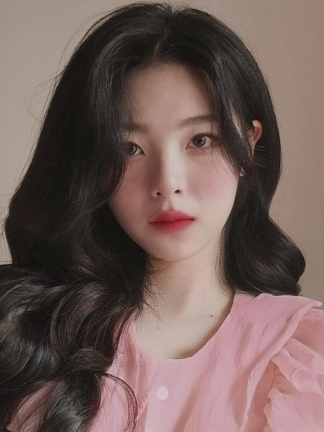 分享100款好看的发型（4个高效变美的发型）(40)