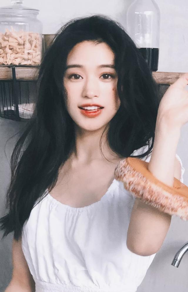 分享100款好看的发型（4个高效变美的发型）(10)