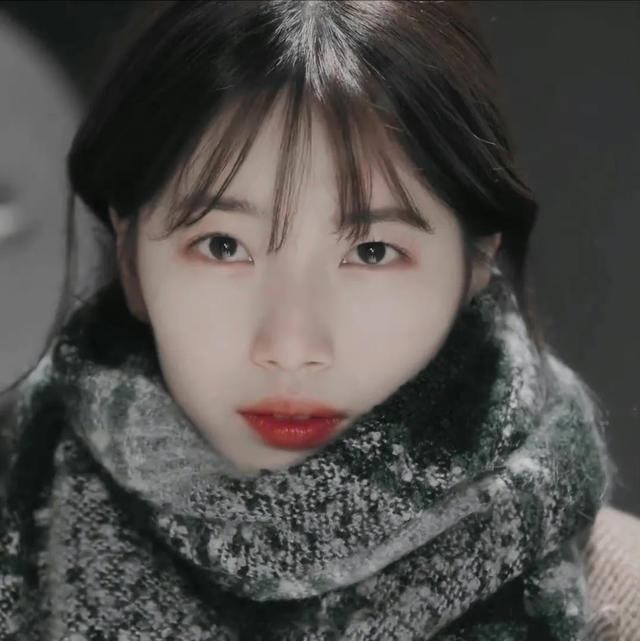 分享100款好看的发型（4个高效变美的发型）(28)