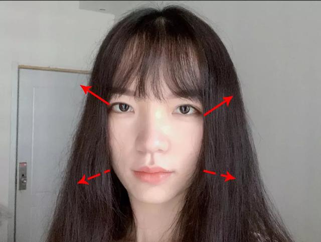 分享100款好看的发型（4个高效变美的发型）(31)