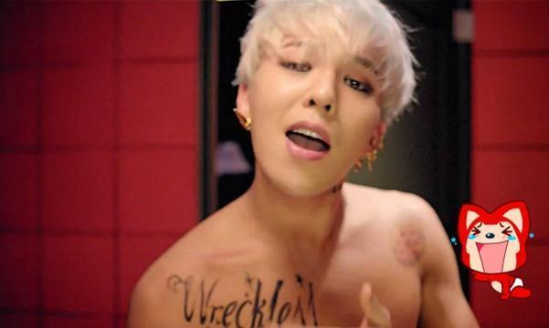 权志龙不愧“亚洲天王”，驾驭各种发型发色，一般人可hold不住！